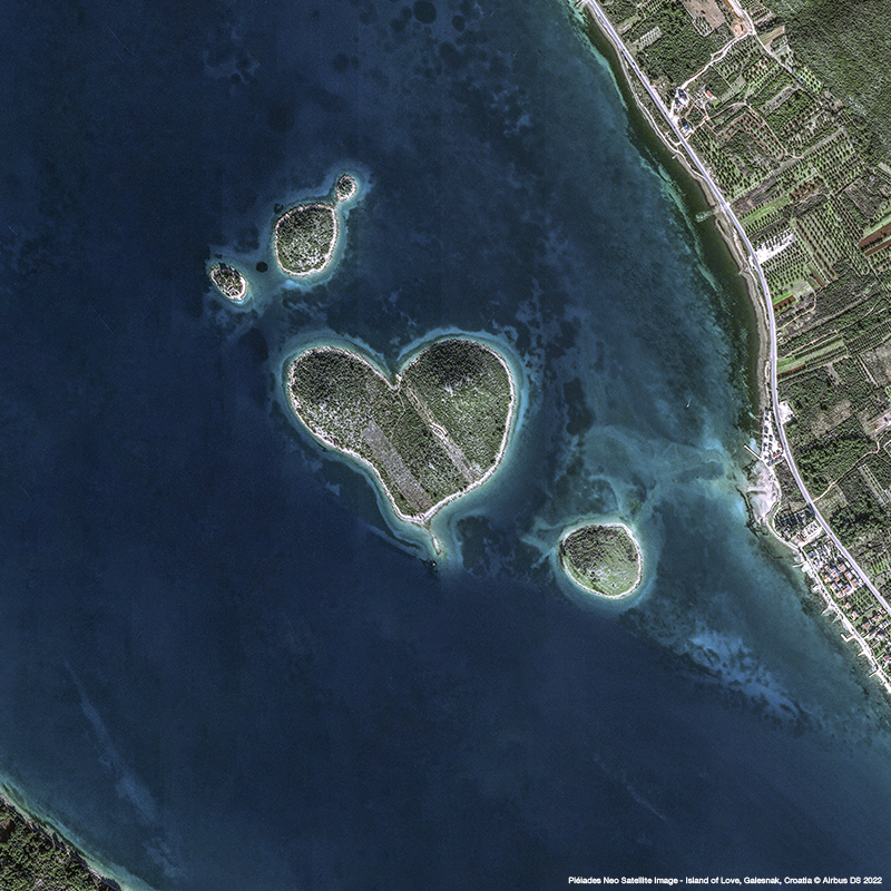Pléiades Neo - «Island of Love» Galesnak, Croatia Pléiades Neo - «Island of Love» Galesnak, Croatia