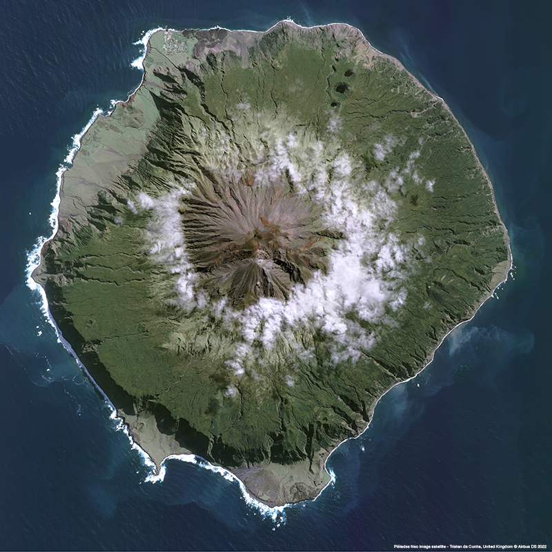 Pléiades Neo - Tristan da Cunha 