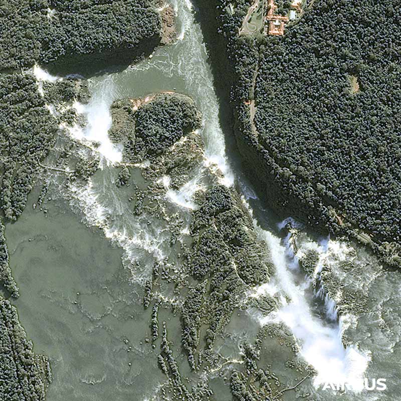 Pléiades Satellite Image - Iguazu Falls, Argentina/Brazil border - Zoom1