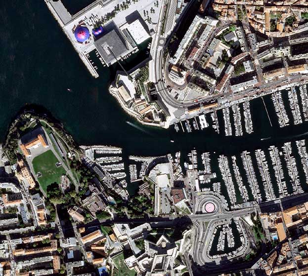 Pléiades Neo 15 cm - Sample imagery - Marseille