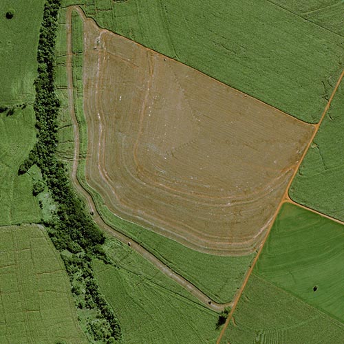Pléiades Neo image acquired near Astorga in the State of Paraná. 30cm resolution