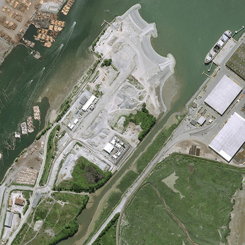 Read how Pléiades Neo describes the largest Direct Air Carbon Capture center in Squamish, Canada.