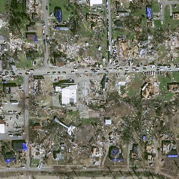 30cm resolution Pléiades Neo satellite captured storm aftermath in the city of Rolling Fork, Mississippi, United States